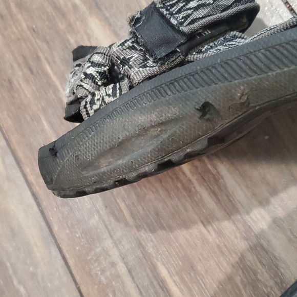 Men’s TEVA Hurricane hook &loop Hiking Outdoor Sandals shoes sz 7 - Picture 8 of 14